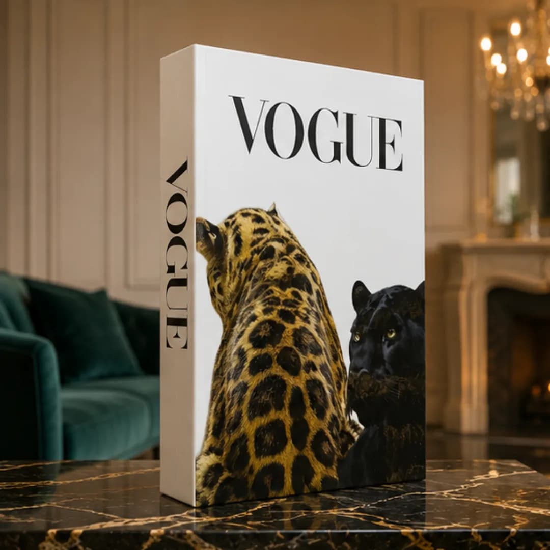 Faux Livre Décoratif Vogue — Léopard & Panthère — Standard