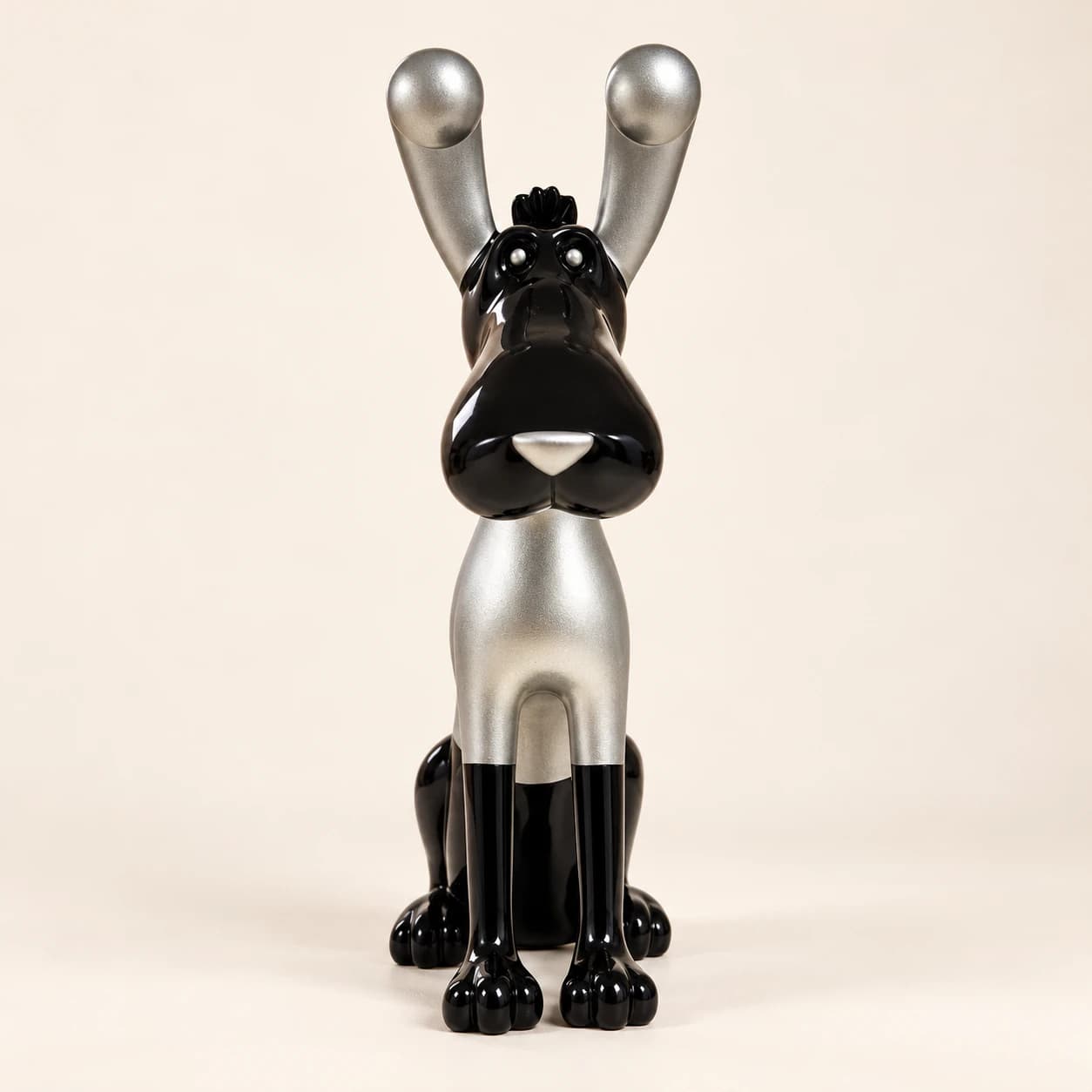Statuette Décorative en Résine de Chien Stylisé Assis, Bicolore Noir et Argent