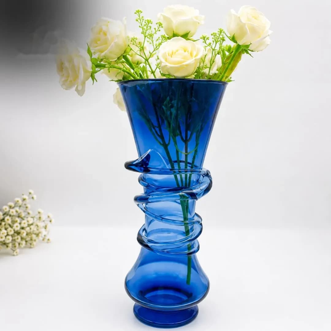 Vase en Verre Bleu Cobalt Torsadé